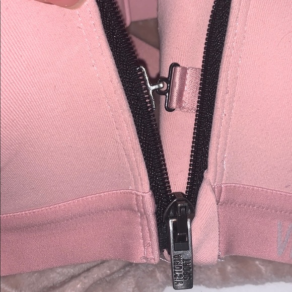 SOLD 💰 - Picture 2 of 6